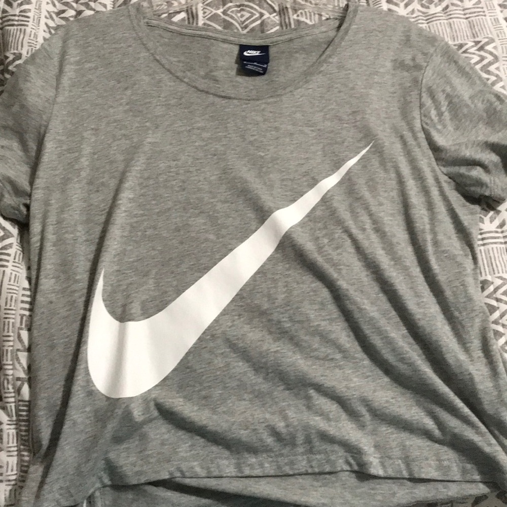 Nike tee